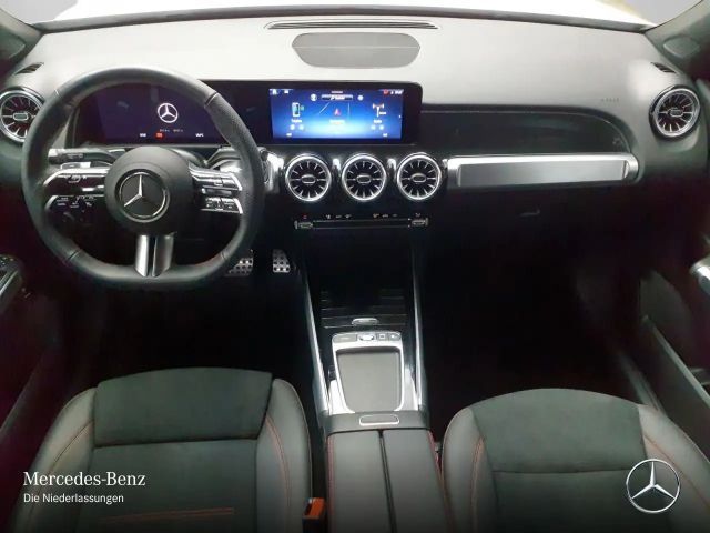 Mercedes-Benz GLB 180 AMG Line