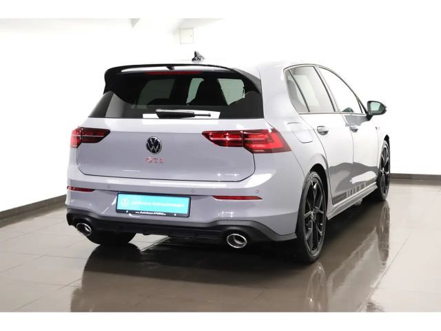 Volkswagen Golf 2.0 TSI GTI