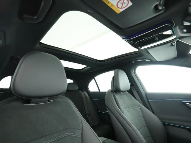 Mercedes-Benz E 220 E 220 d Sedan