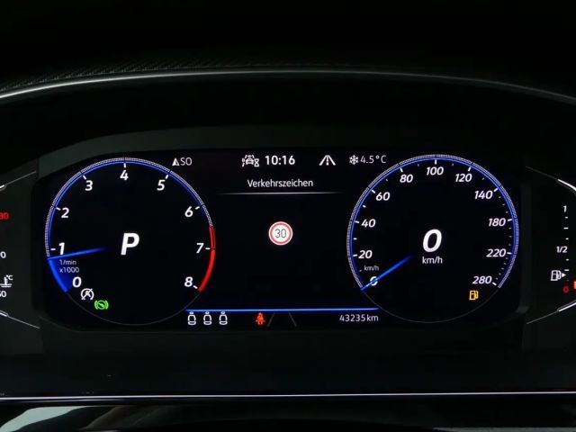 Volkswagen Arteon R-Line