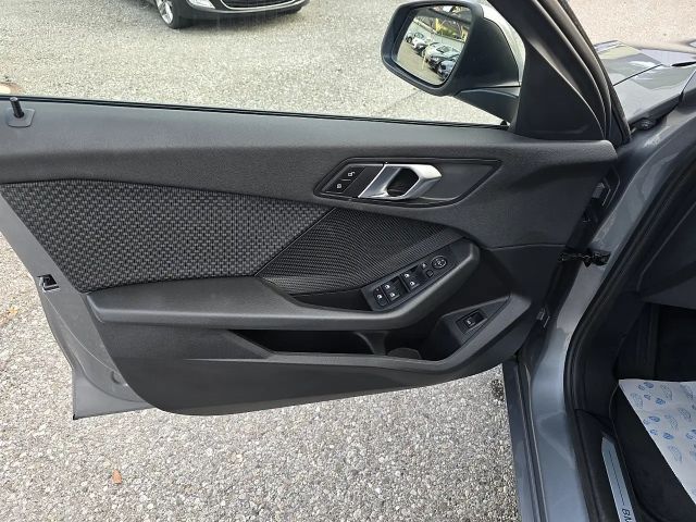 BMW 120 120d Sedan xDrive