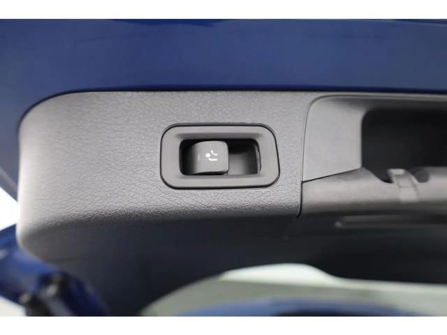 Mercedes-Benz GLB 220 4MATIC Progressive