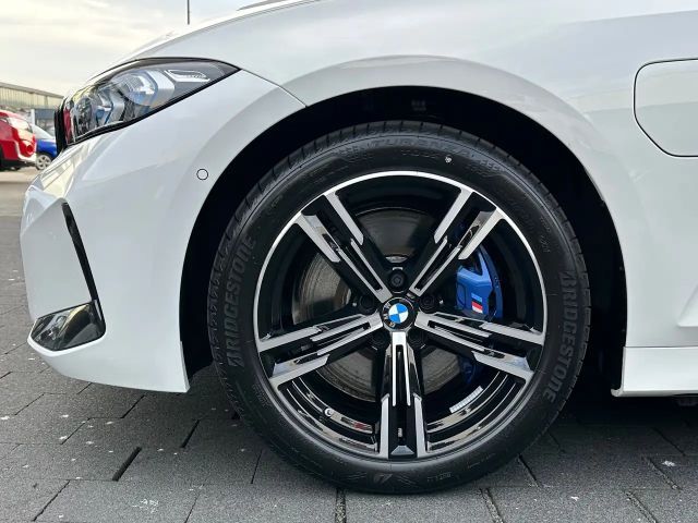 BMW 330 330e M-Sport Touring