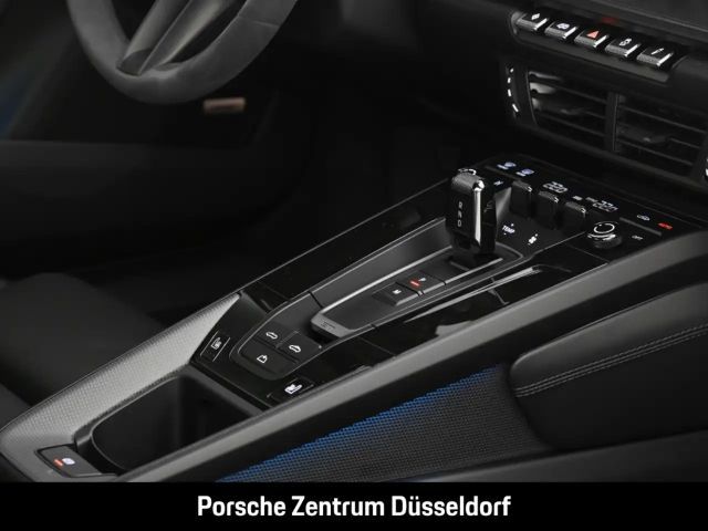 Porsche 992 Cabrio Carrera