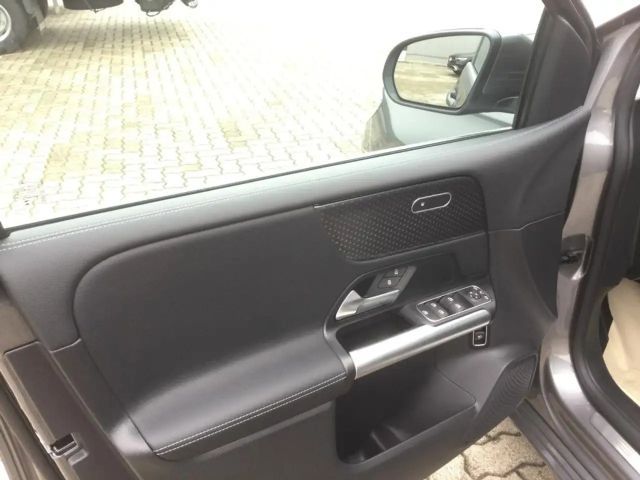 Mercedes-Benz B 180 Progressive