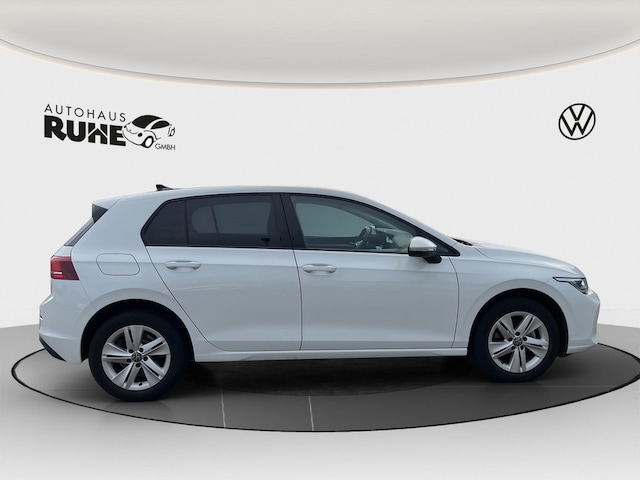 Volkswagen Golf 1.5 eTSI DSG Golf VIII Life