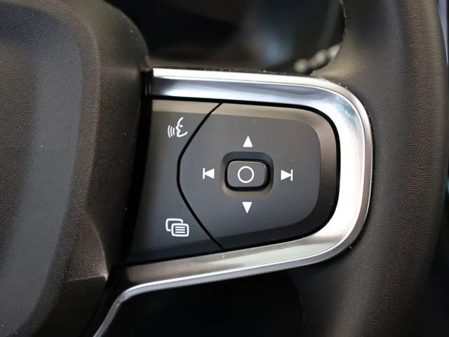 Volvo XC40 Dark Plus