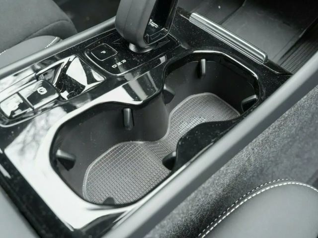 Volvo XC40 Dark Plus