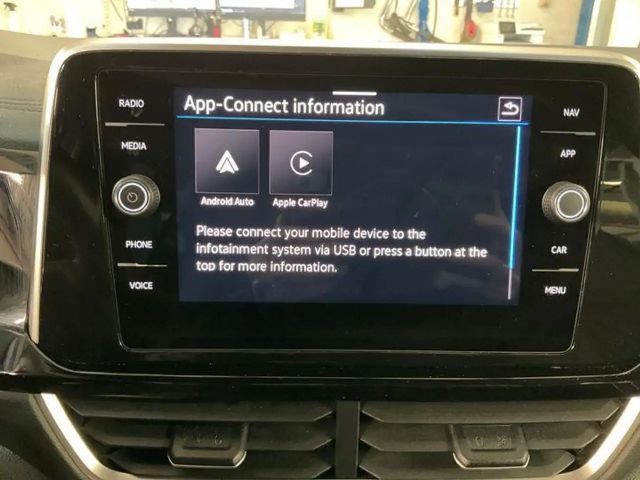 Volkswagen T-Roc 1.5 TSI DSG R-Line