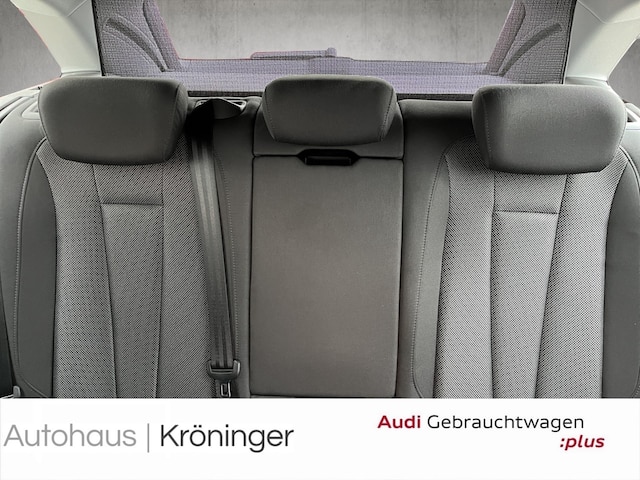 Audi A4 30 TDI Avant S-Tronic