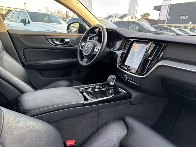 Volvo V60 AWD Dark Hybrid Plus