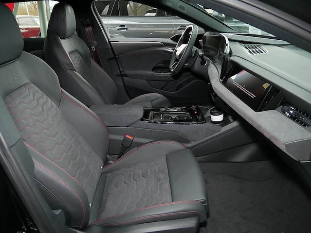 Audi A6 e-tron Avant Quattro