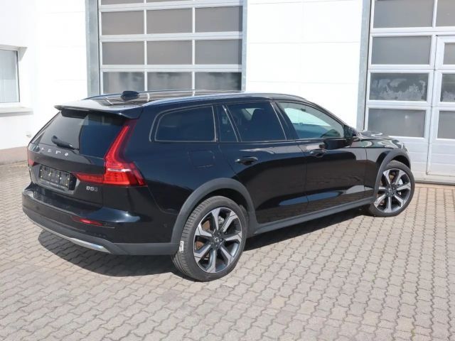 Volvo V60 Cross Country B4 Cross Country