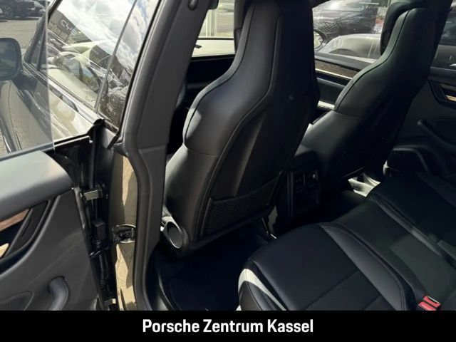 Porsche Macan 4