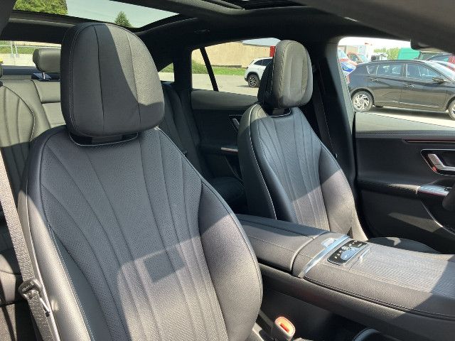 Mercedes-Benz EQE 350 Sedan