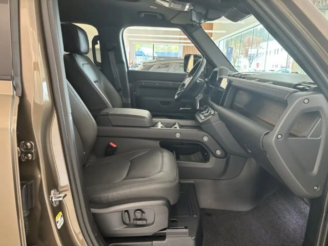 Land Rover Defender 110 Dynamic HSE