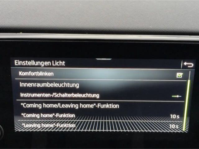 Skoda Scala Essence TSI*DSG LED SHZ Tempo digCockp PDC