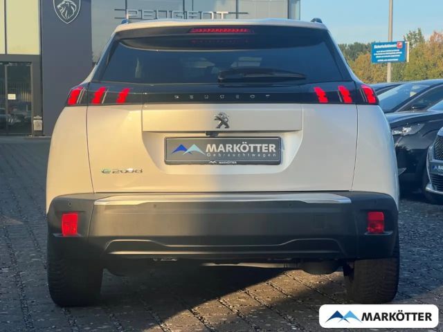 Peugeot E-2008 Allure Pack