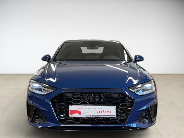 Audi A4 35 TFSI S-Line Sedan
