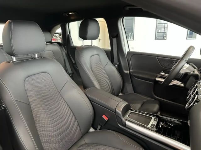 Mercedes-Benz B 200 Progressive