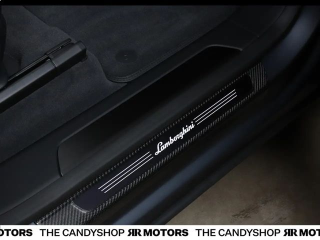 Lamborghini Urus URUS SE *Grigio_Crater_Matt*Bang&Olufsen*NEU*