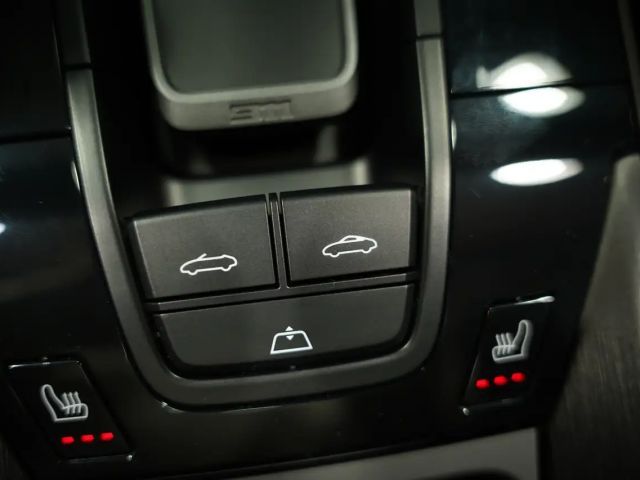 Porsche 911 4 Cabrio Carrera GTS