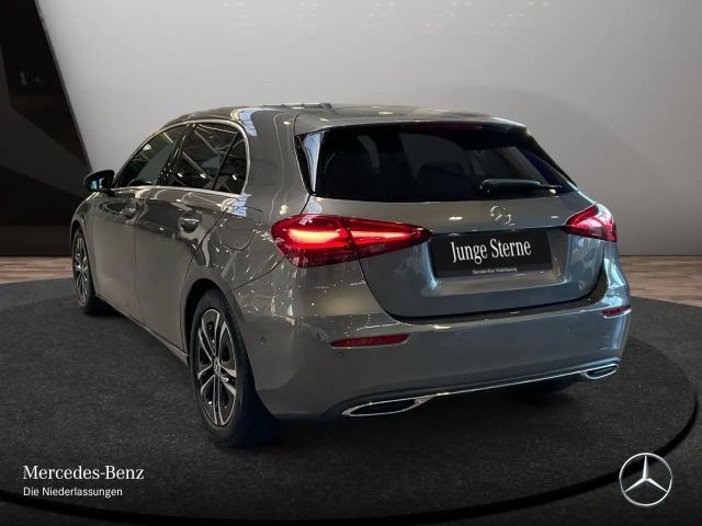 Mercedes-Benz A 220 4MATIC Progressive
