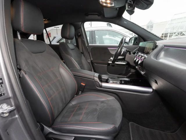 Mercedes-Benz EQA 300 4MATIC AMG Line