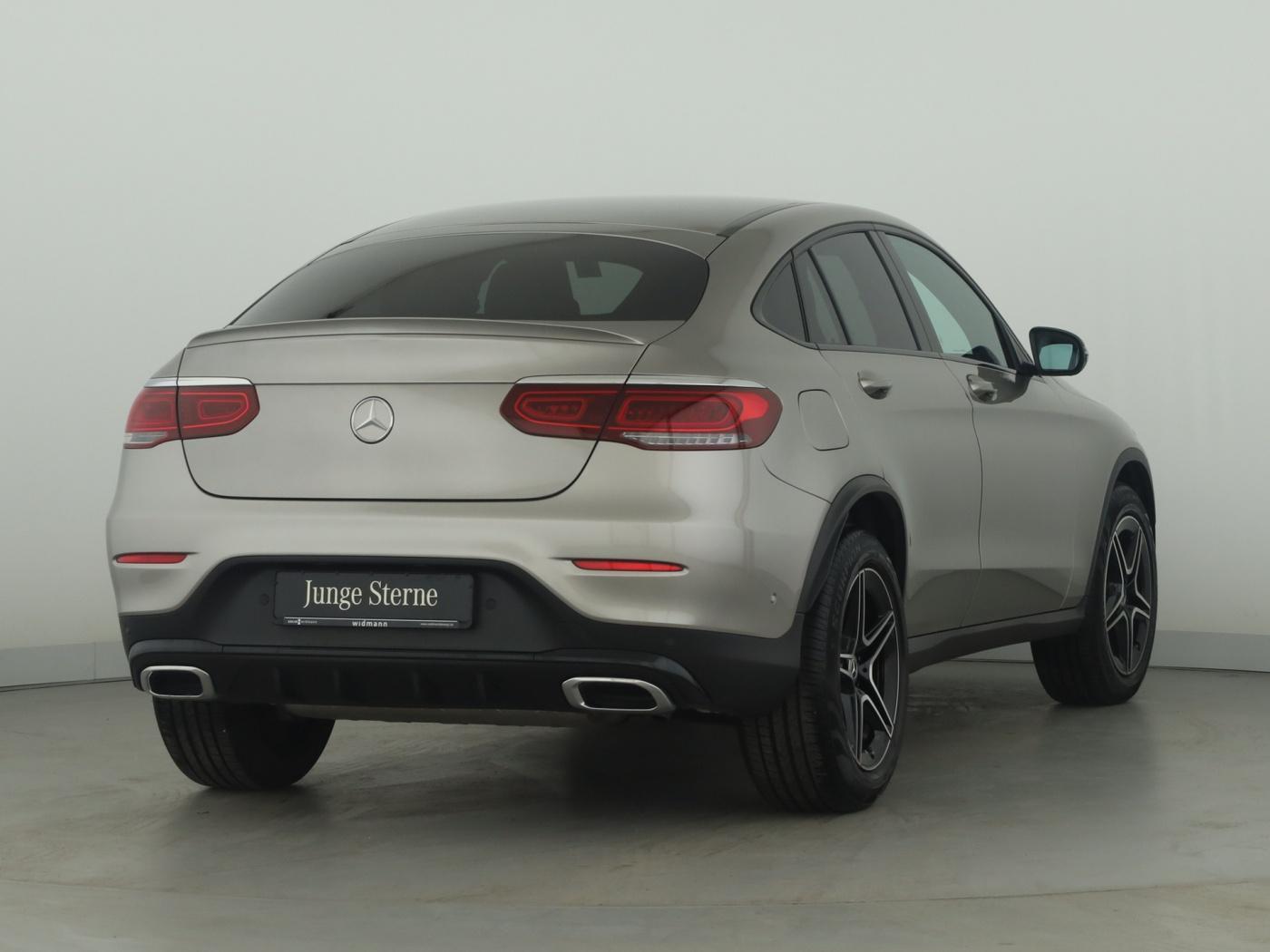 Mercedes-Benz GLC 300 4MATIC AMG Line Coupé