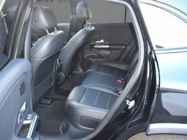 Mercedes-Benz EQA 350 4MATIC AMG Line