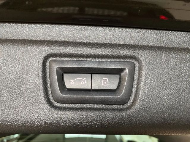 BMW 320 320i M-Sport Touring