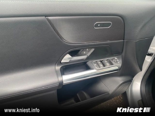 Mercedes-Benz GLA 180 Progressive