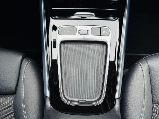 Mercedes-Benz B 200 Progressive Sedan