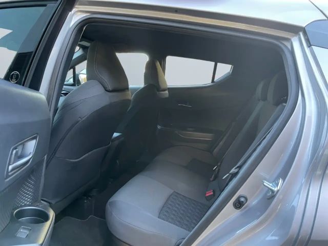 Toyota C-HR Hybride Team D