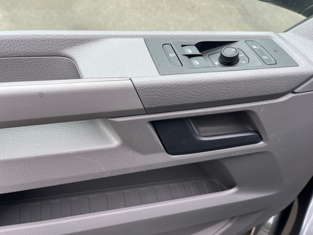 Volkswagen Caravelle 2.0 TDI Lang T6