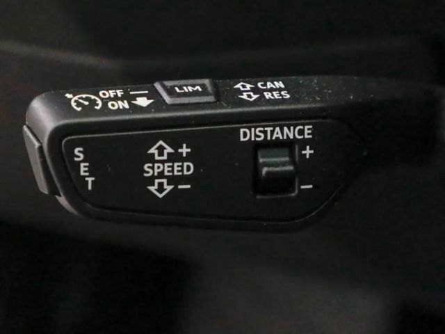 Audi A3 30 TFSI S-Tronic Sedan