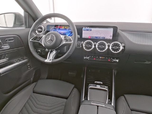 Mercedes-Benz EQA 300 4MATIC