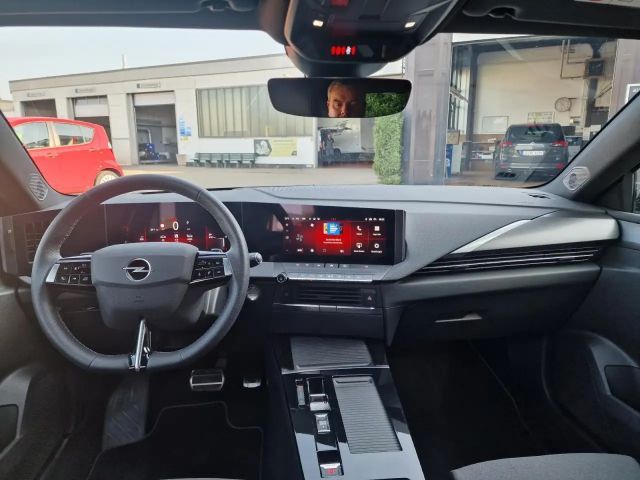 Opel Astra GS-Line Grand Sport