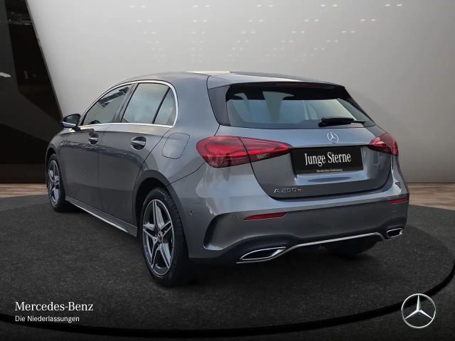 Mercedes-Benz A 250 A 250 e AMG Line