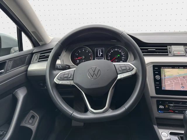 Volkswagen Passat 1.5 TSI DSG Variant