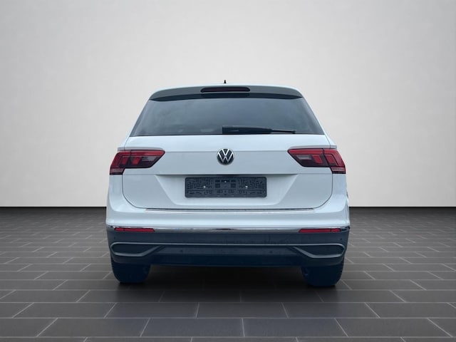 Volkswagen Tiguan Tiguan Active 1,5 TSI 6-Gang | ACC | AirStop-Ganzjahresreifen auf 18" | Ambientebeleuchtung | Anschl