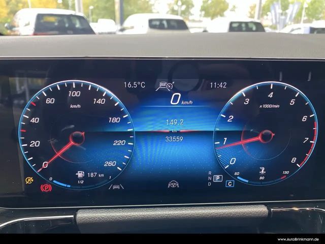 Mercedes-Benz GLA 200 AMG Line