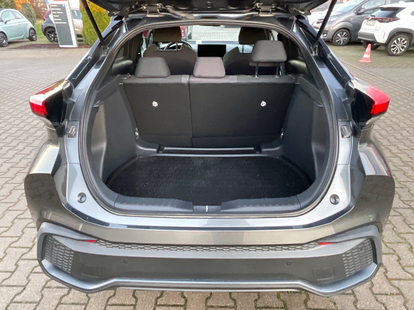 Toyota C-HR 5-deurs Team D