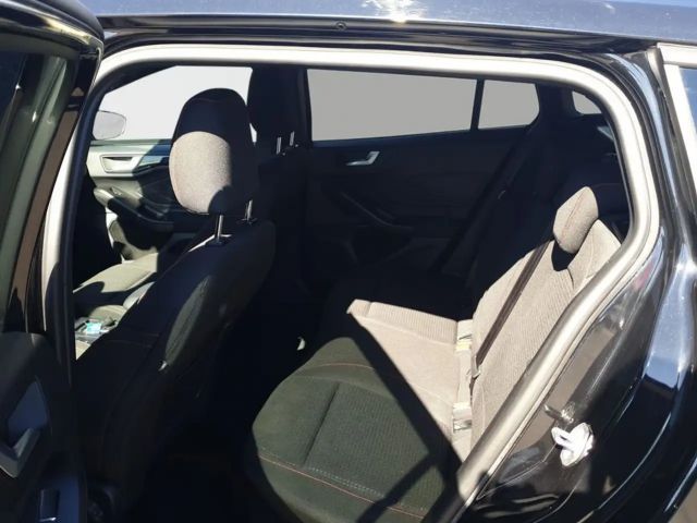 Ford Focus EcoBoost ST Line Wagon