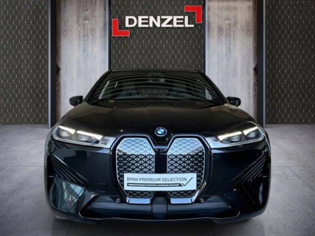 BMW iX xDrive50