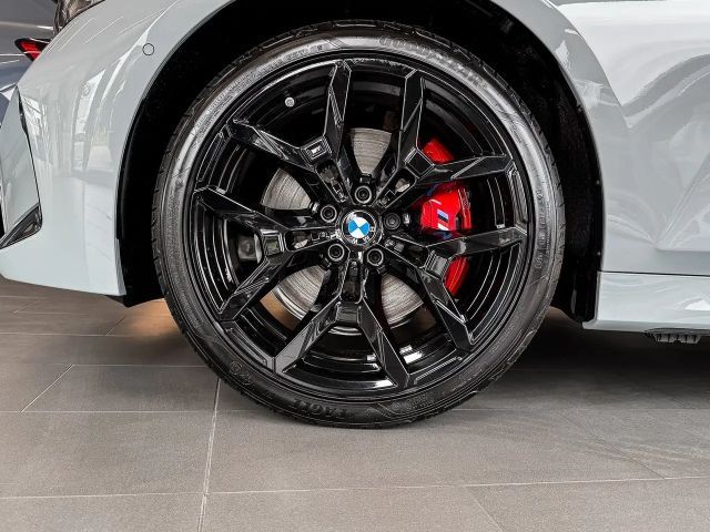 BMW 320 320i M-Sport Sedan