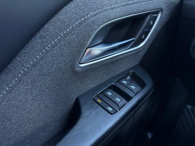 MG ZS Standard range