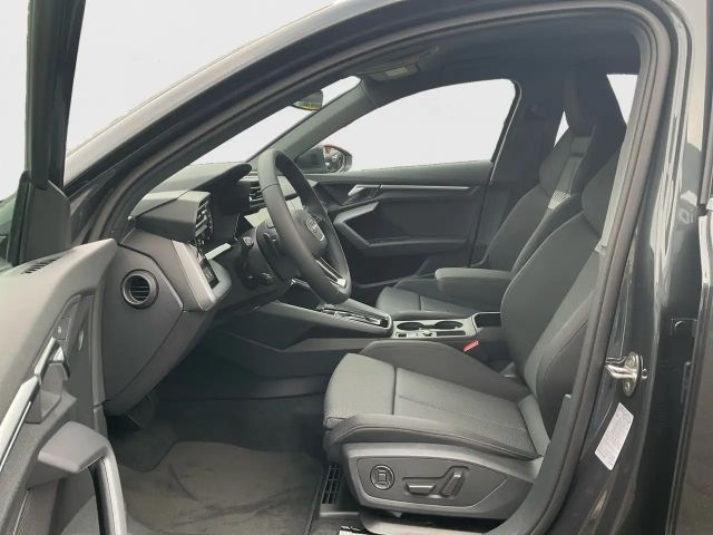 Audi A3 35 TFSI Business Sedan