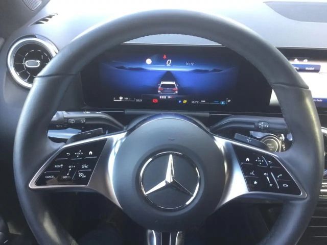 Mercedes-Benz B 180 Progressive