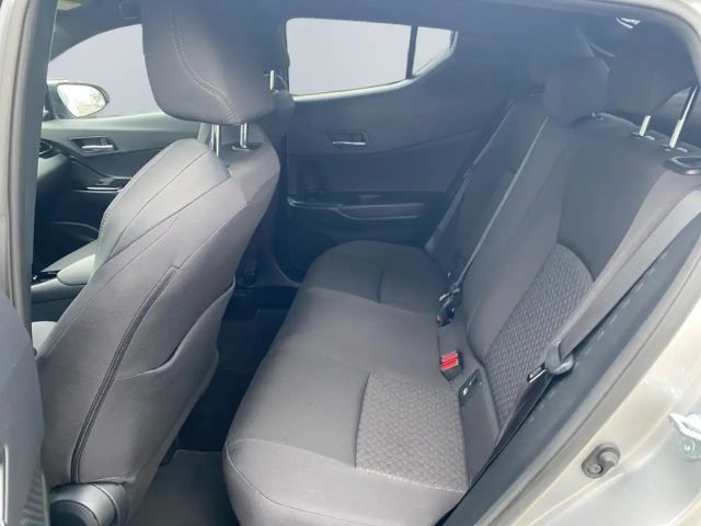 Toyota C-HR Hybride Team D